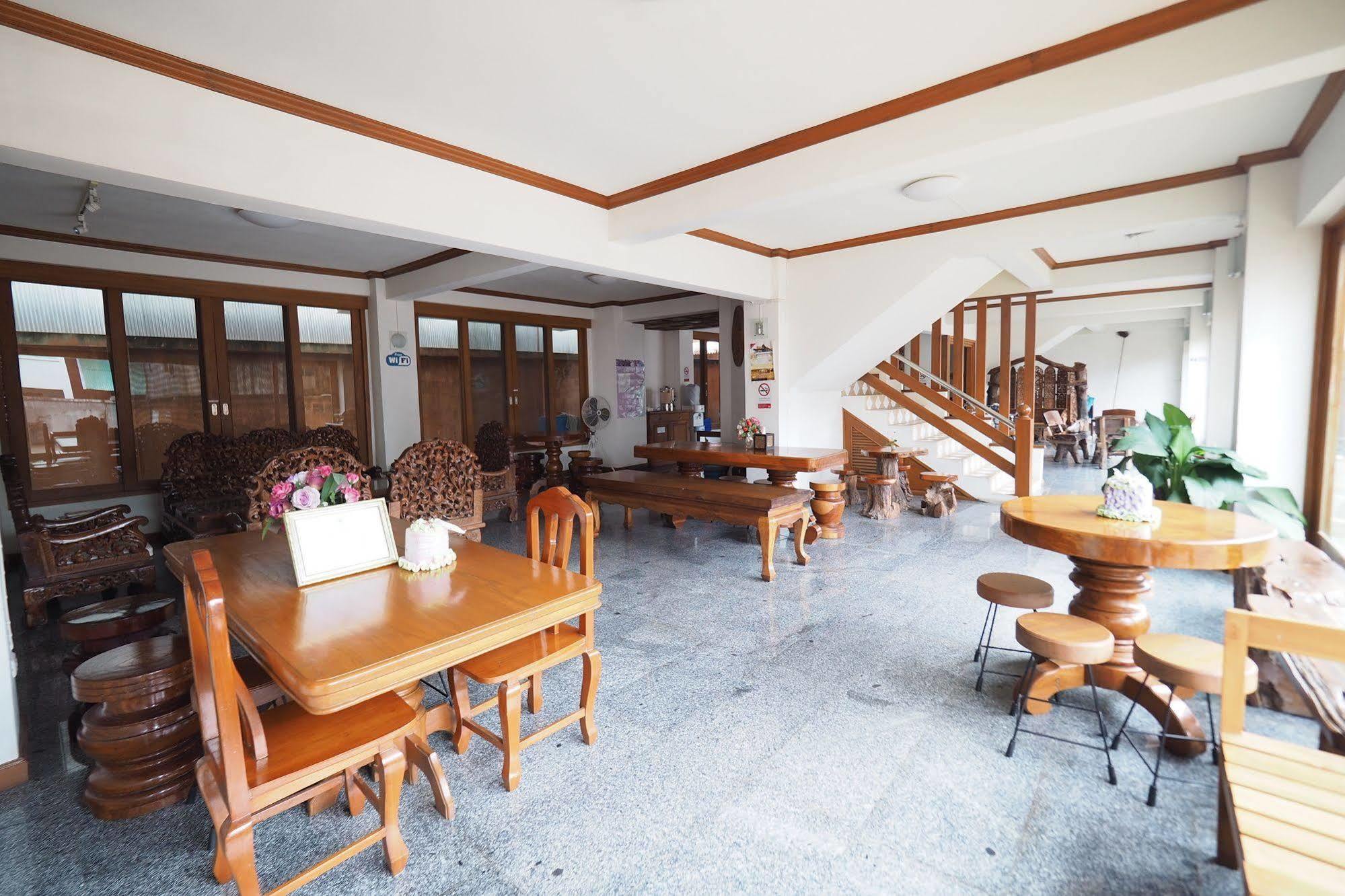 Fah Place Hotel Нан Экстерьер фото